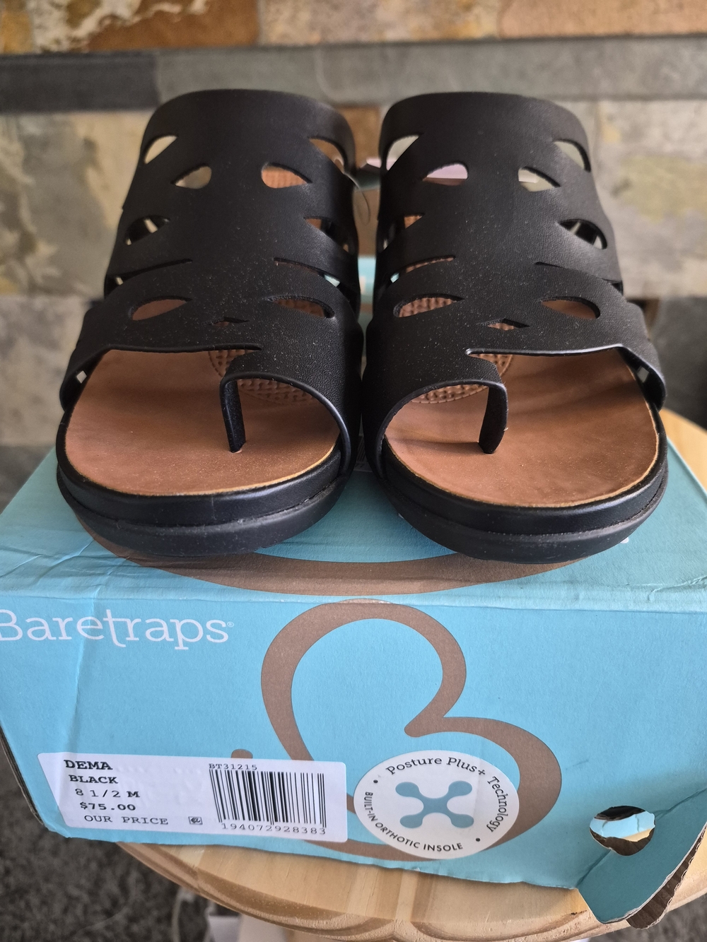 BareTraps Black Cutout Toe-Loop Slide Sandal